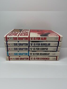 Sue Grafton Lot of 5 Kinsey Millhone Alphabet Mysteries Paperback Books A-E Set